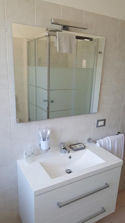 Apartment Basic Zona Lago Lecco
