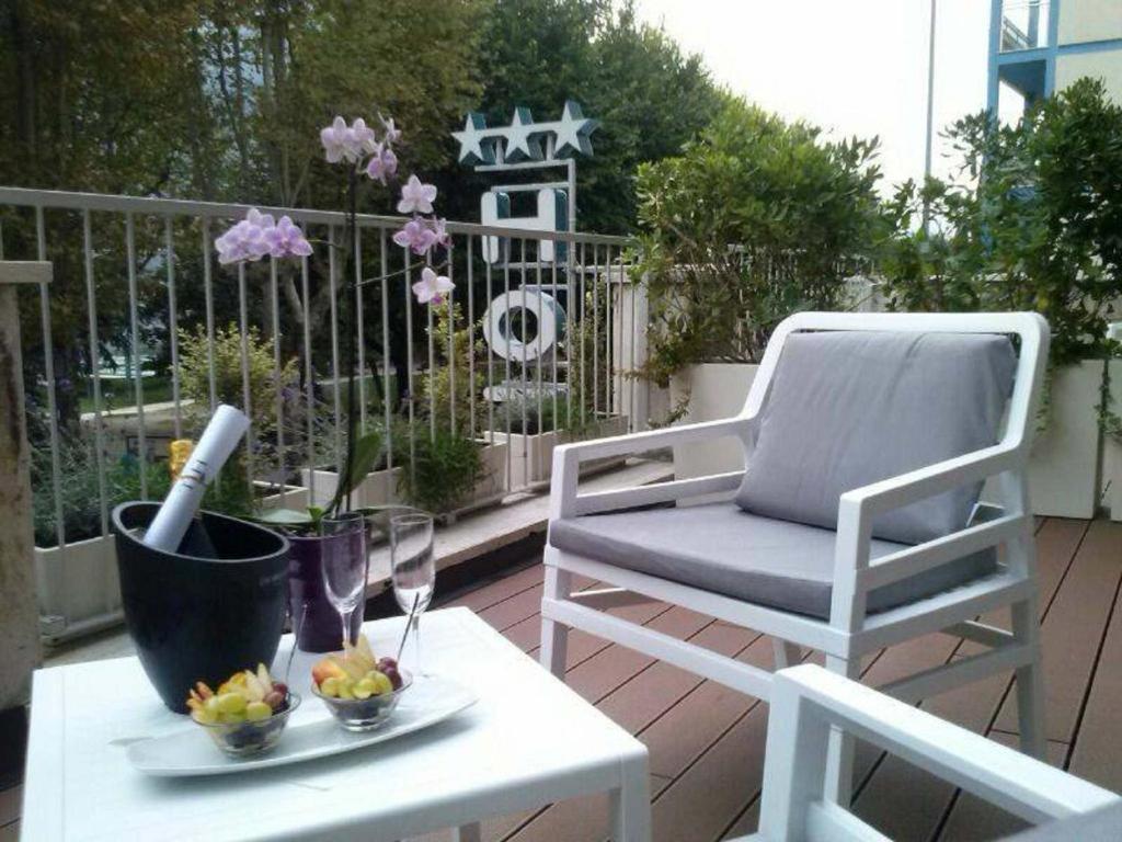 Hll Lungolago Lecco-como 3* Lecco