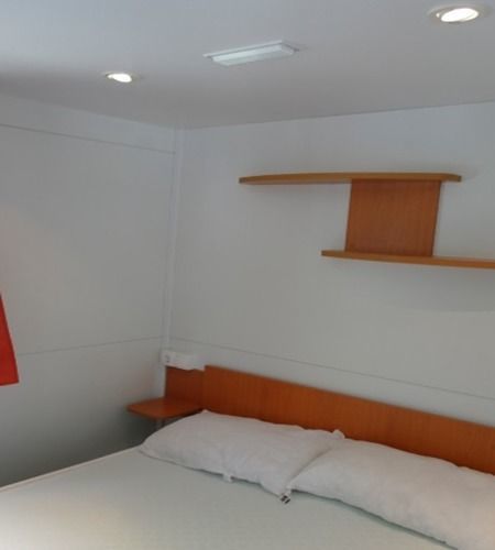 Holiday Chalets Camping Class