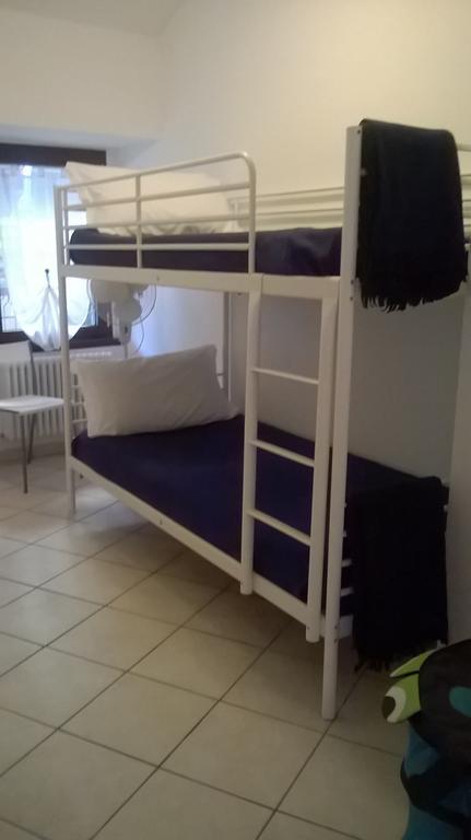 Center Town Apartment *