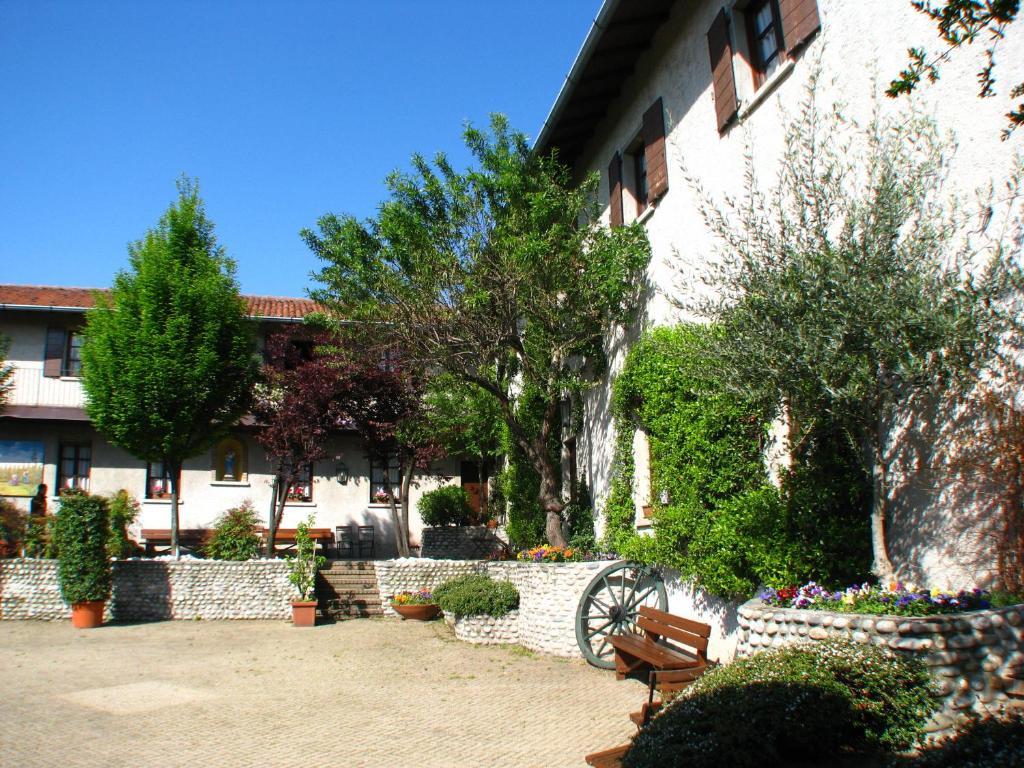 Agriturismo Cassinazza Farm stay