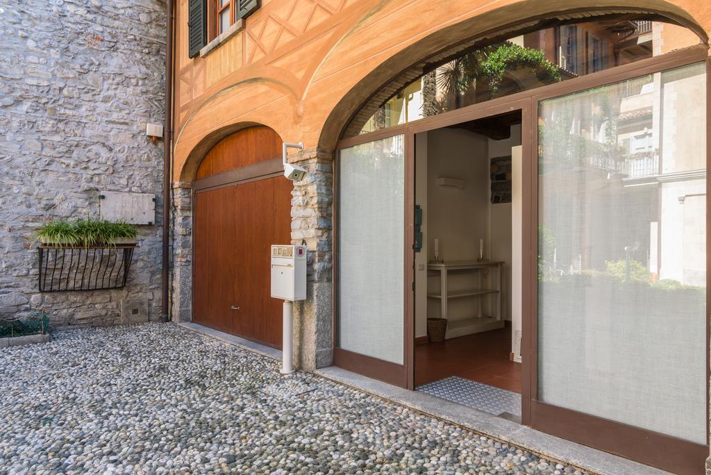 Corte Delle Rondini - Bymyhomeincomo Apartment *