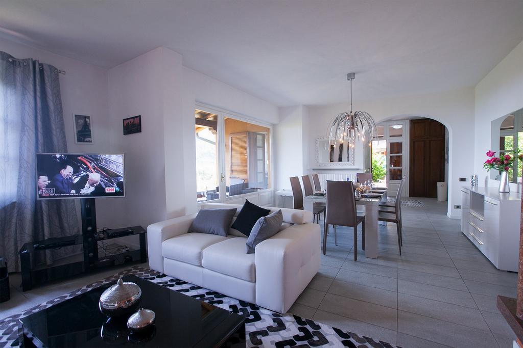 Villa Lakecomo - Ritrovo *