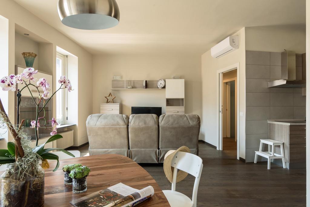 Apartment Numero Due Piazza Mazzini - Bymyhomeincomo
