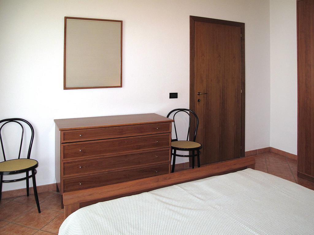 Res. Vigna Del Lago 121S Apartment *