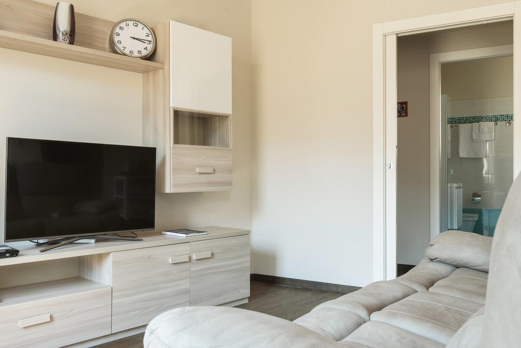 Numero Due Piazza Mazzini - Bymyhomeincomo * Como