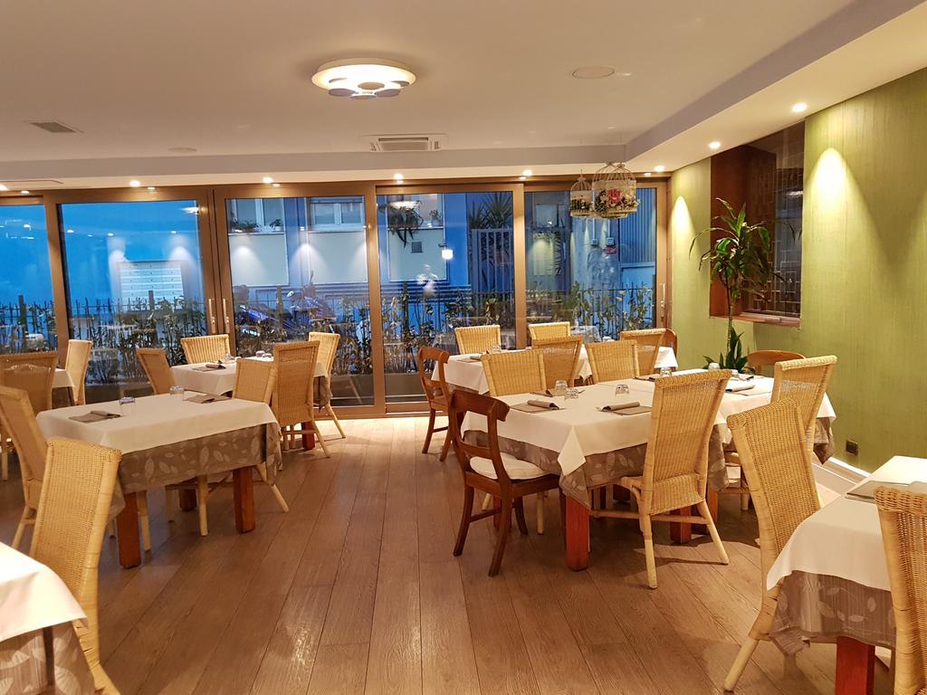 Hll Lungolago Lecco-como 3*