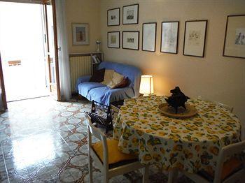Apartment House Olivedo Varenna