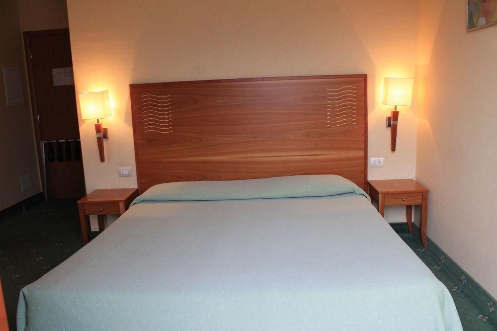 Plinius Lifestyle Hotel 4*