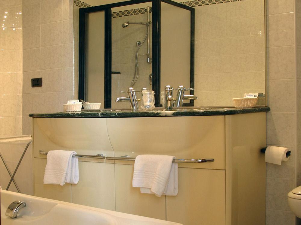 Il Molo Di Aurora Apartment