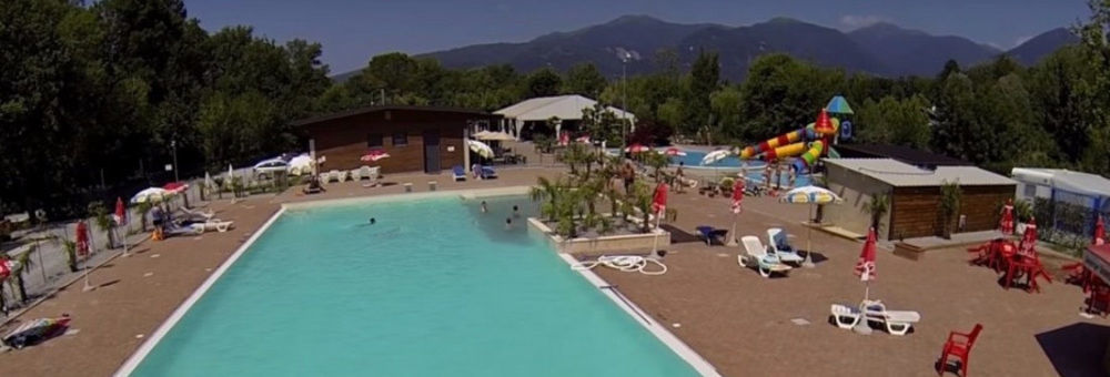 Holiday Chalets Camping Class