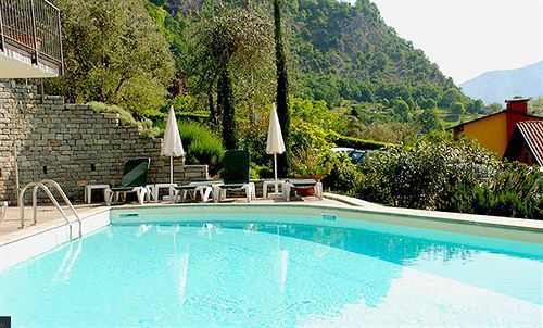 Hotel La Perla 3*