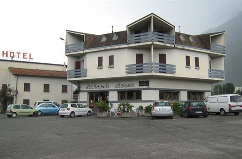 Hotel Aurora *