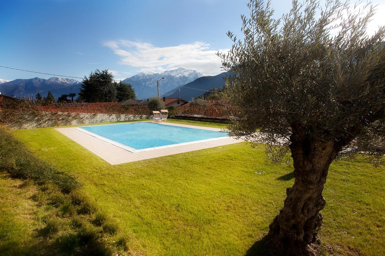 4 Village Centre Homes With Pool-by Italian Apartment *