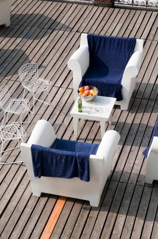 Nina Relais Boutique Bed & Breakfast Carate Urio