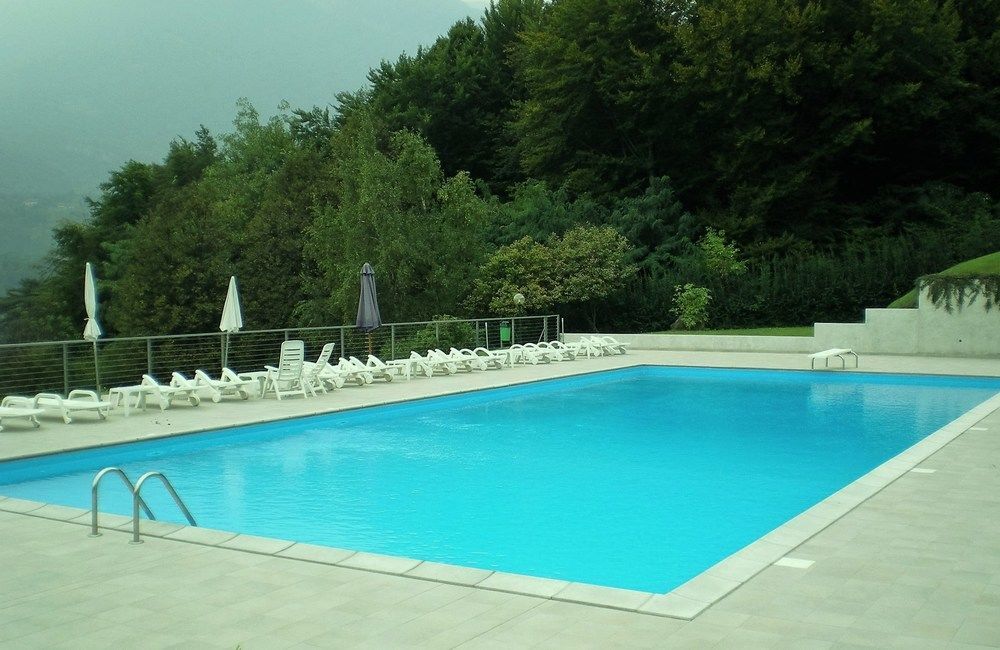 Aparthotel Le Terrazze Vista Lago Piscina Tennis Parking Wi-Fi