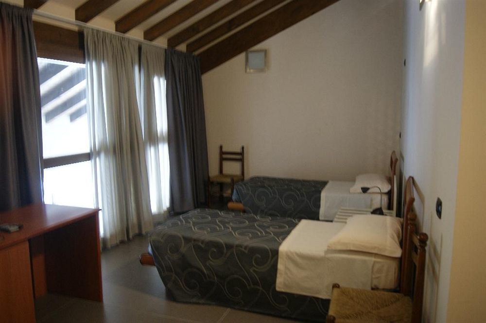 Parini Hotel Hotel 3*