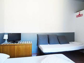 Hotel Victoria *