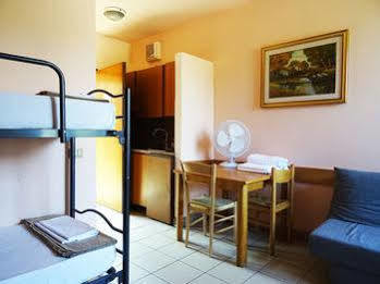 Hotel Victoria *