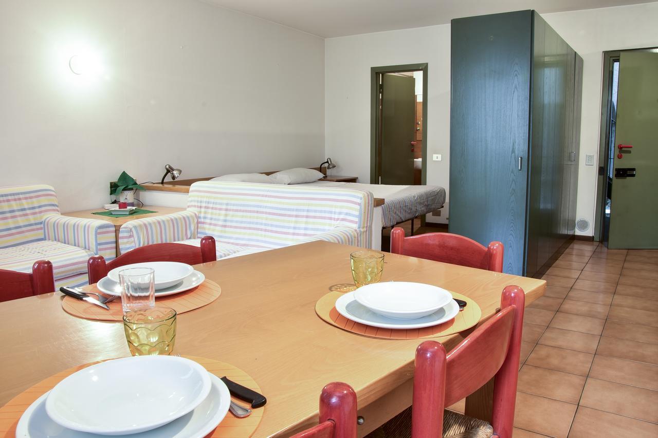 Aparthotel Pila *