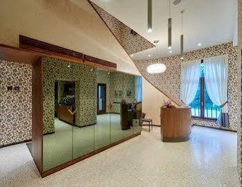 Lario Mandello Hotel