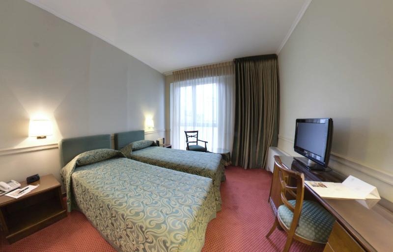 Barchetta Excelsior 4* Como