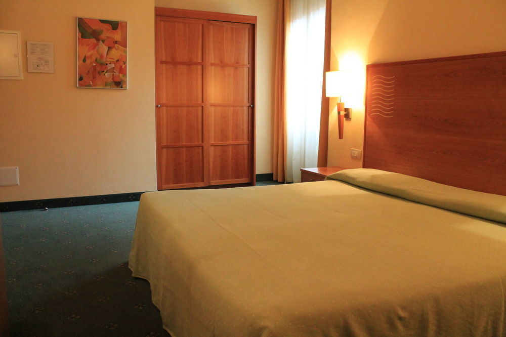 Hotel Plinius Lifestyle 4*