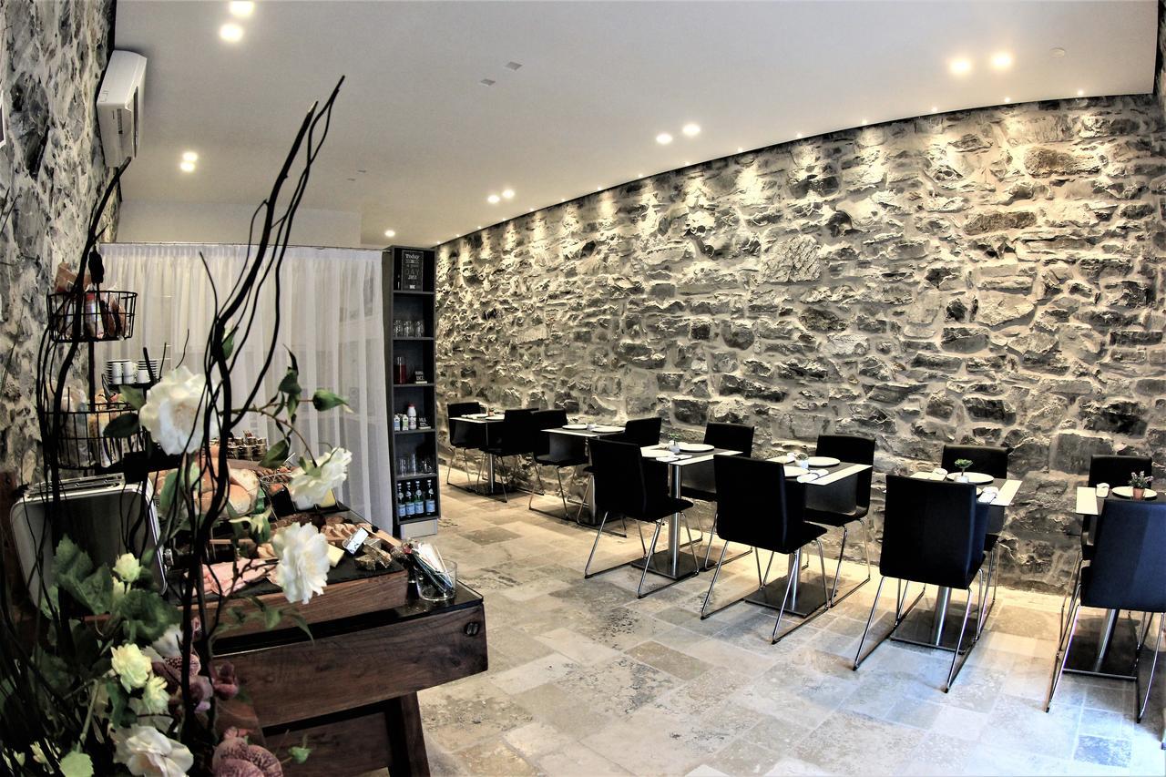 Marina - 3* Bellano