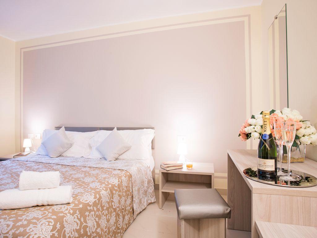 Holiday home Ossuccio Grande C With Pool Sleeps 12 By Italian Como