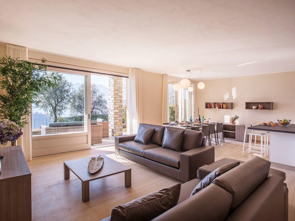Holiday home Ossuccio Grande C With Pool Sleeps 12 By Italian Como