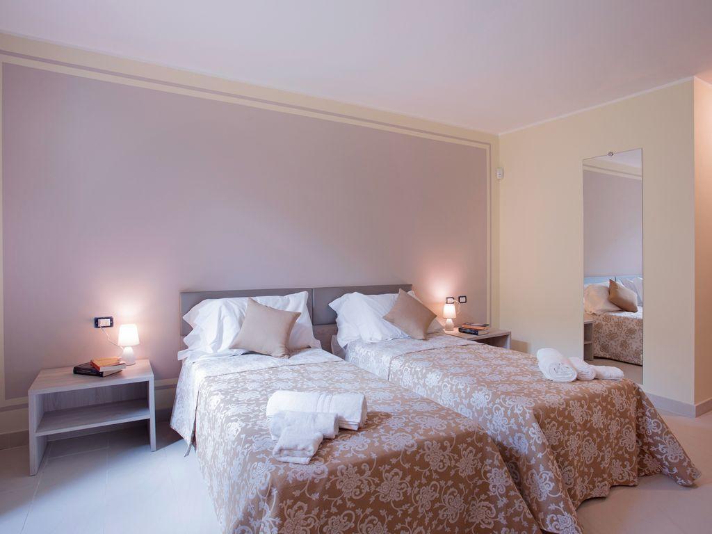 Ossuccio Grande C With Pool Sleeps 12 By Italian * Como