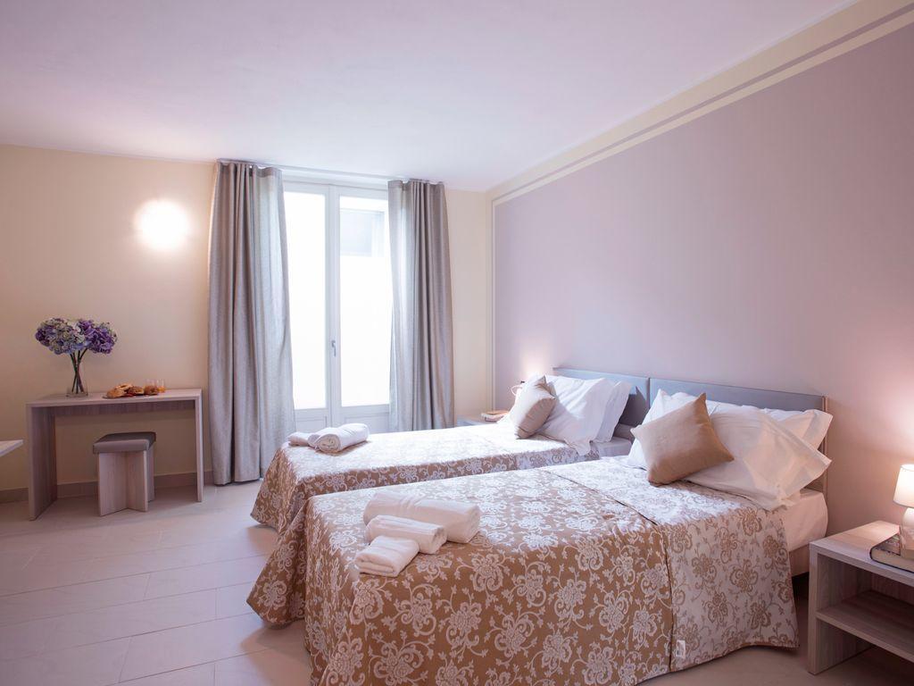 Ossuccio Grande C With Pool Sleeps 12 By Italian * Como