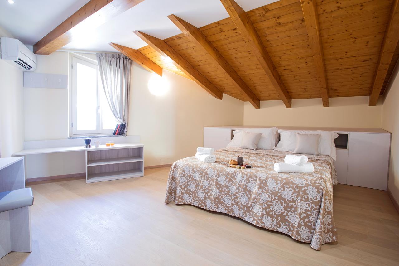 Ossuccio Grande C With Pool Sleeps 12 By Italian Como