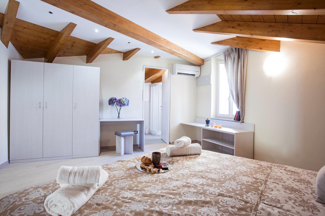 Ossuccio Grande C With Pool Sleeps 12 By Italian *