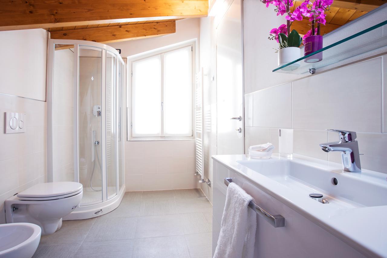 Holiday home Ossuccio Grande C With Pool Sleeps 12 By Italian *