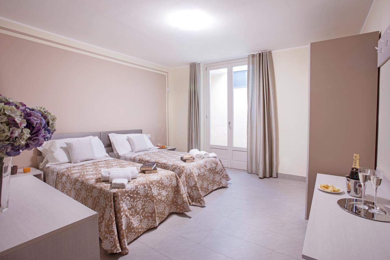 Ossuccio Grande C With Pool Sleeps 12 By Italian *