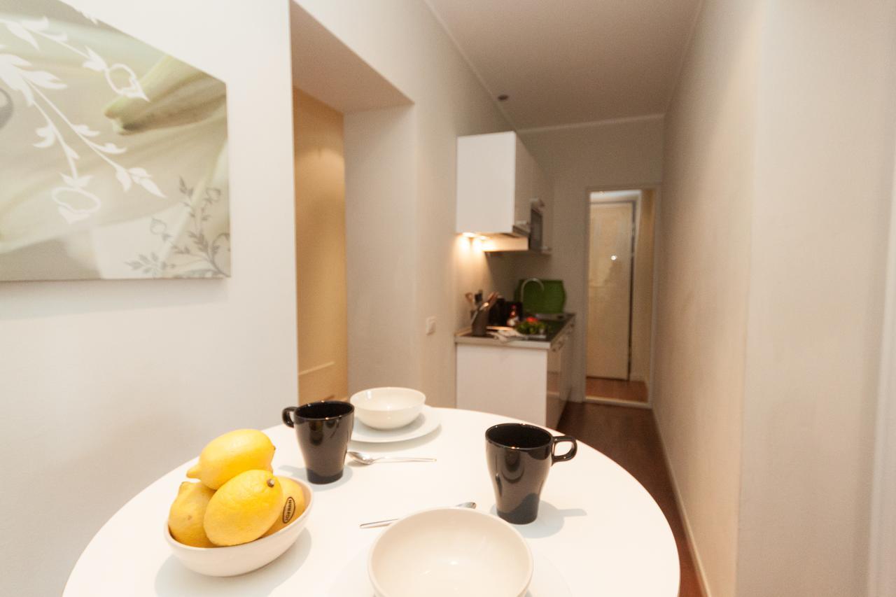 Rodrigo Lake Side Suite *