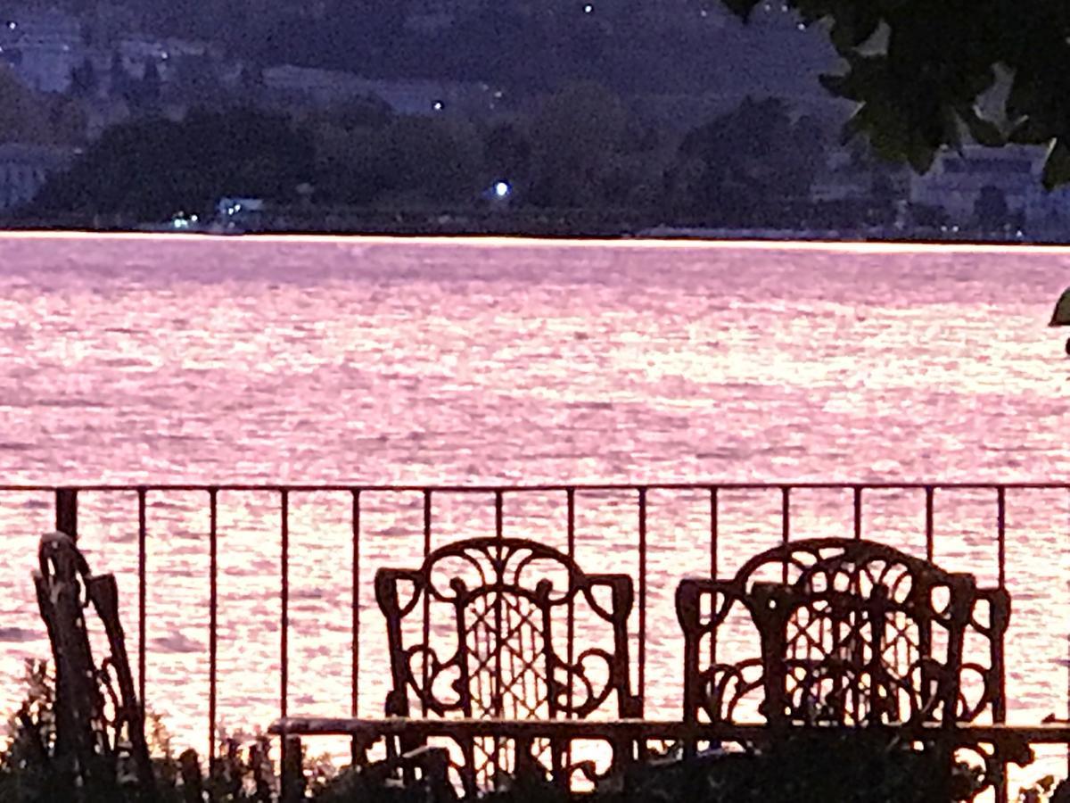 Apartment In Giuditta Pasta On The Lake Shore