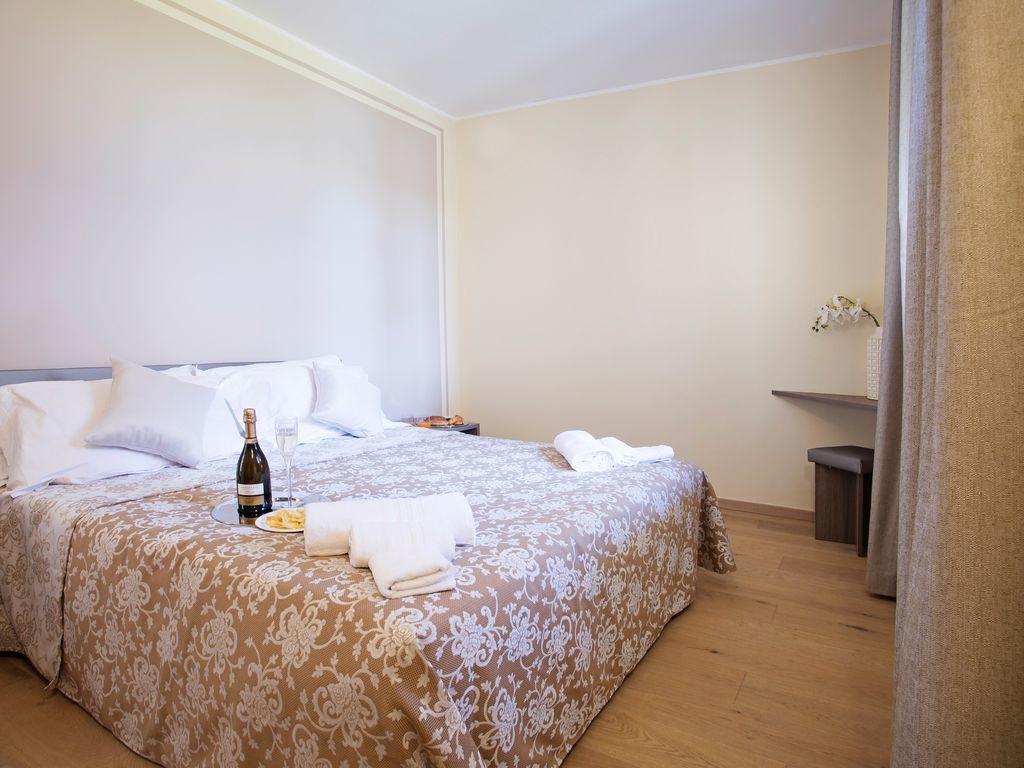 Ossuccio Grande C With Pool Sleeps 12 By Italian *
