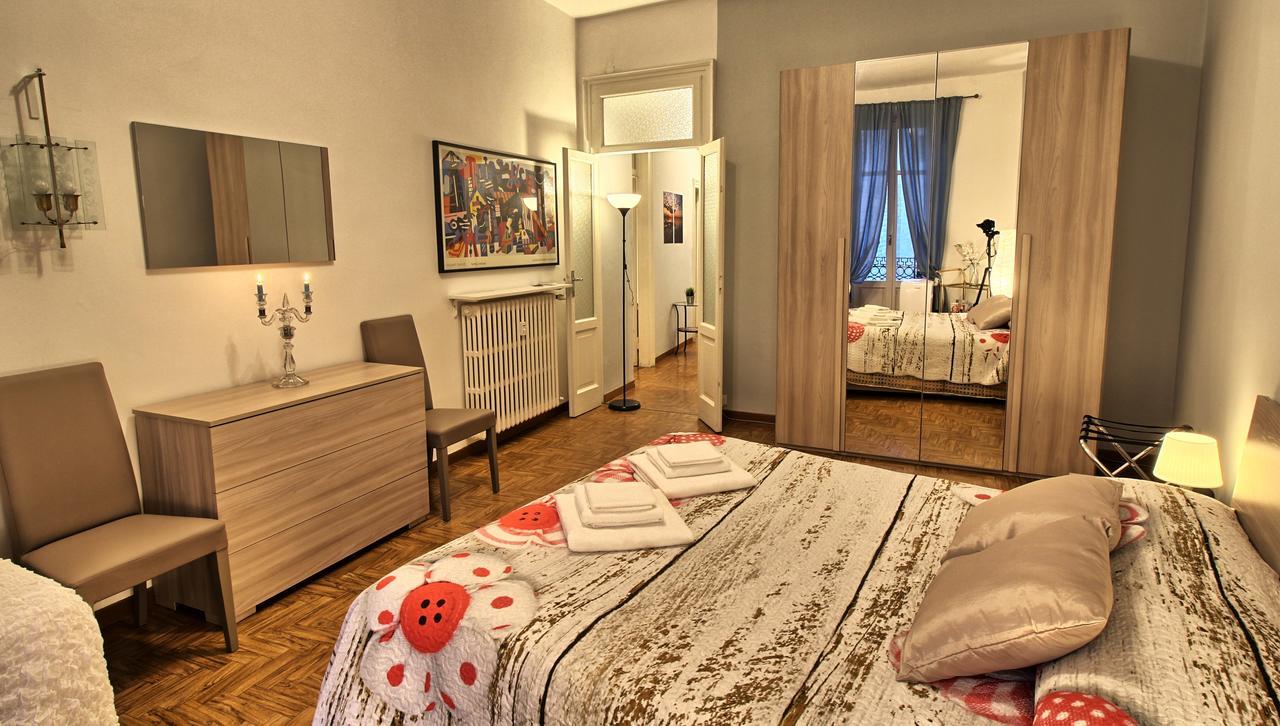 Piazza Duomo Amazing Downtown Apartment Como