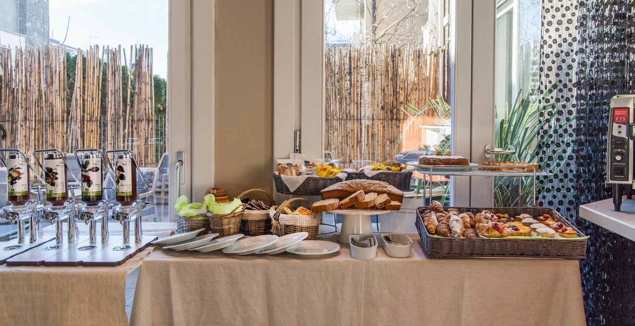 Hotel Spluga Sosta & 4*