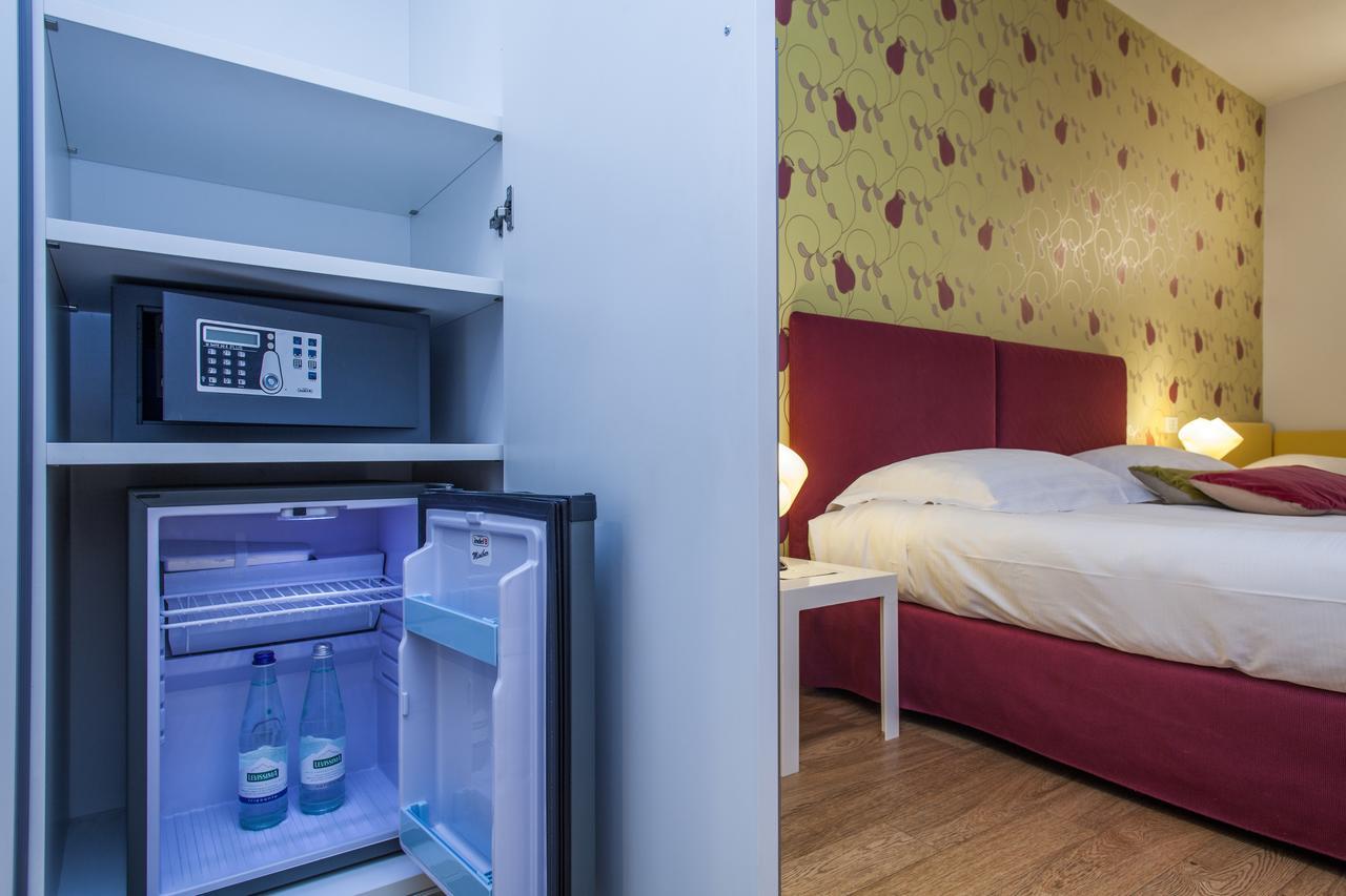 Hotel Spluga Sosta & 4*