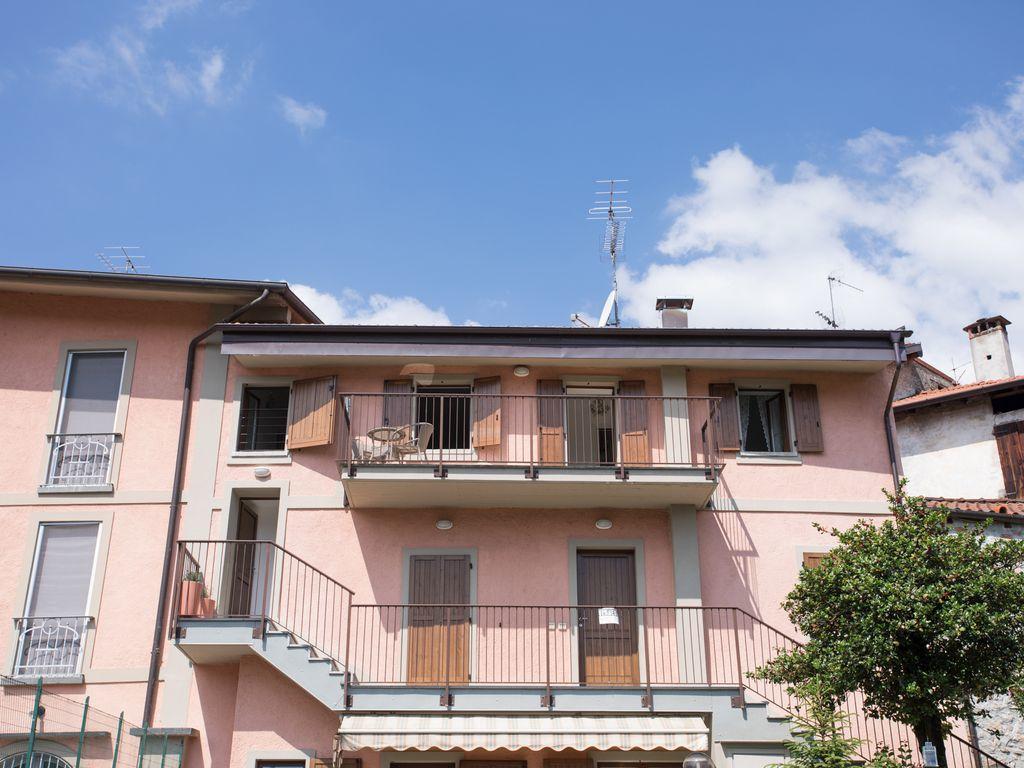 Vecchia Luna With Pool By Italian Lenno