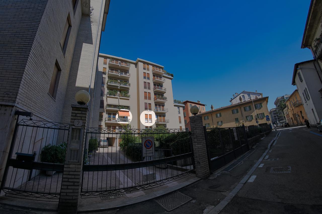 An Artist's Place * Como