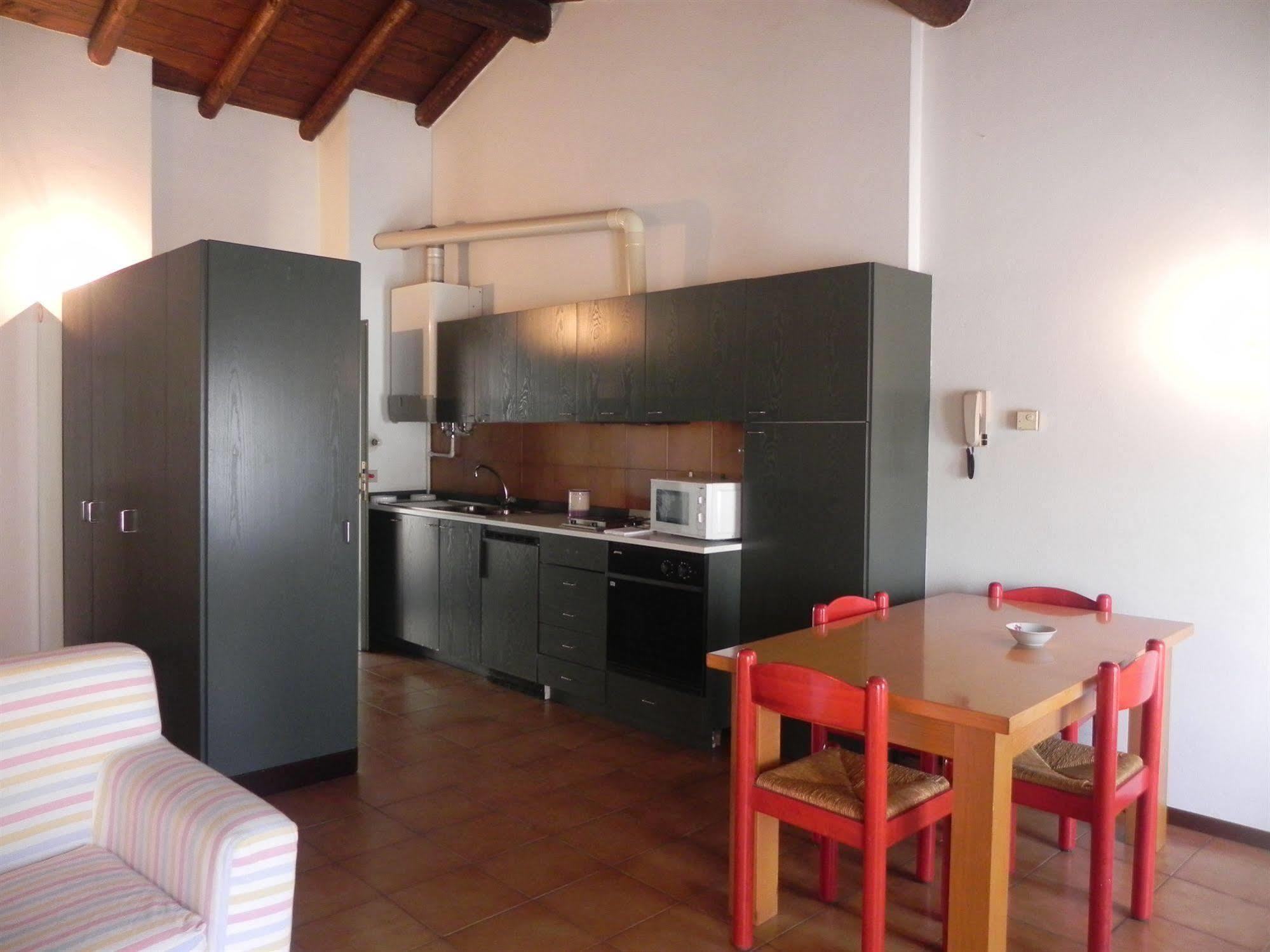 Pila Aparthotel Côme