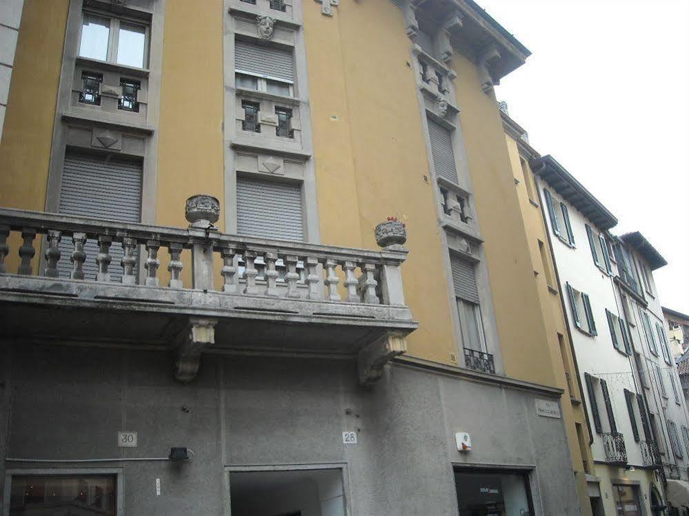 Pila Aparthotel *