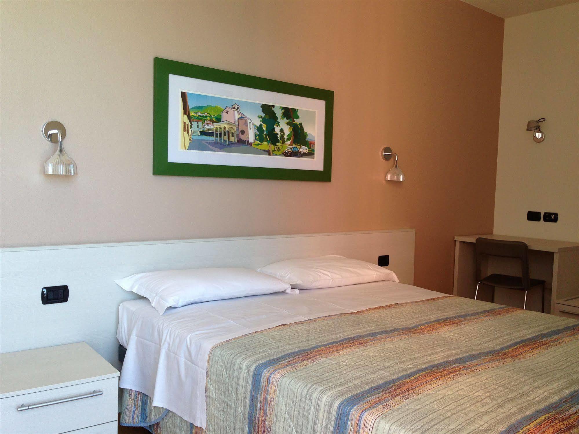 Aparthotel Cafelicita - Promotion - View - Infinity Pool - Jacuzzi 3*