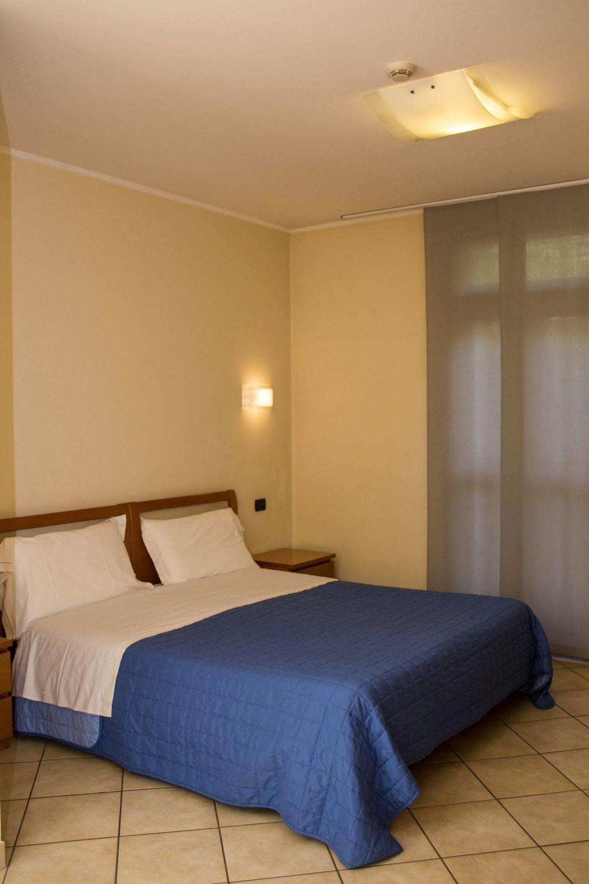 Parini Hotel Hotel