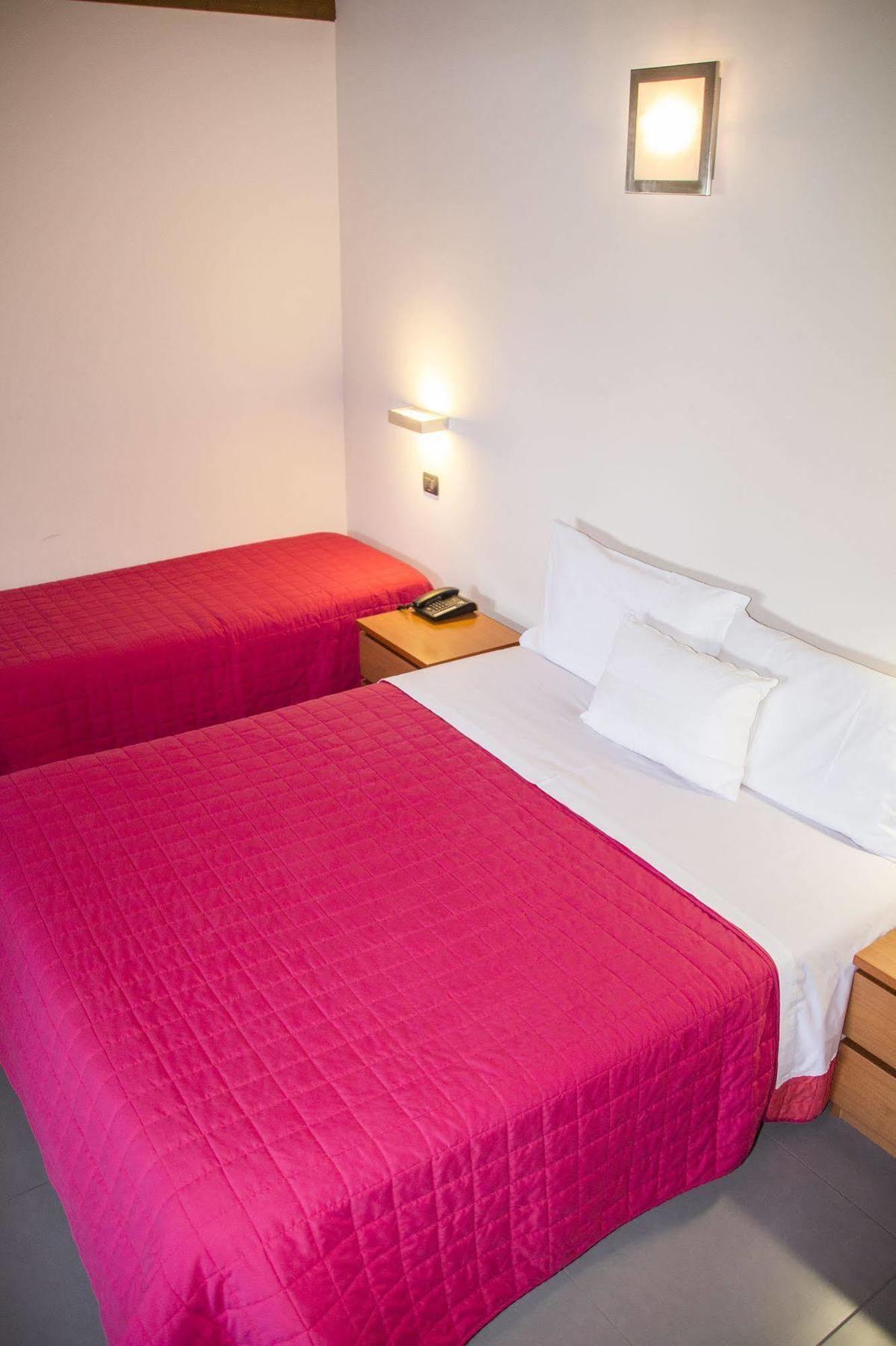 Parini Hotel Hotel