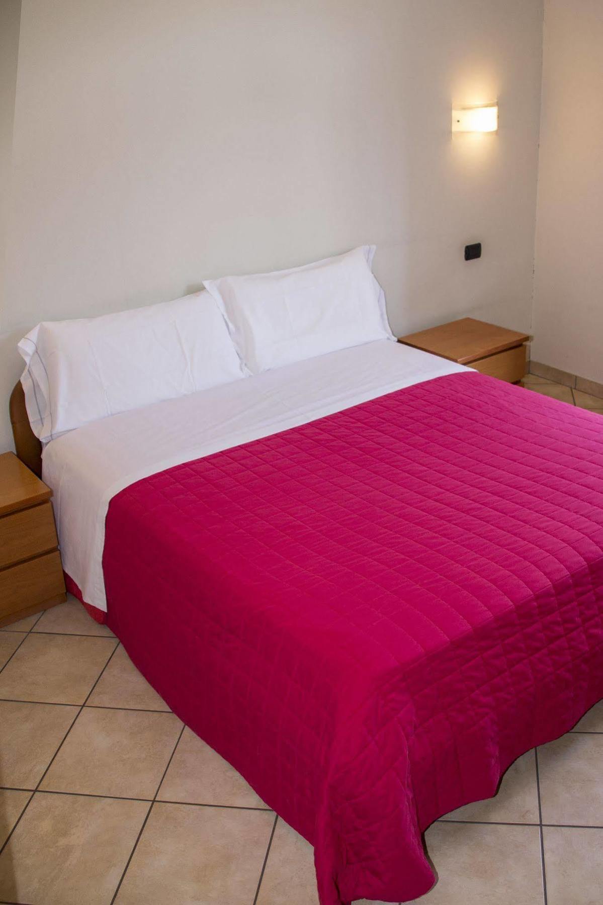 Parini Hotel Hotel 3*